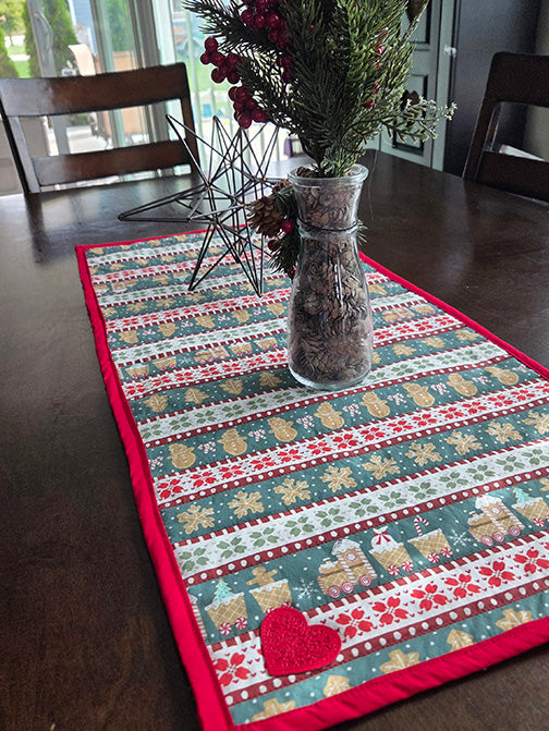 Sew a Quilted Table Runner Featuring Christmas Club prints on Broadcloth with Maggie