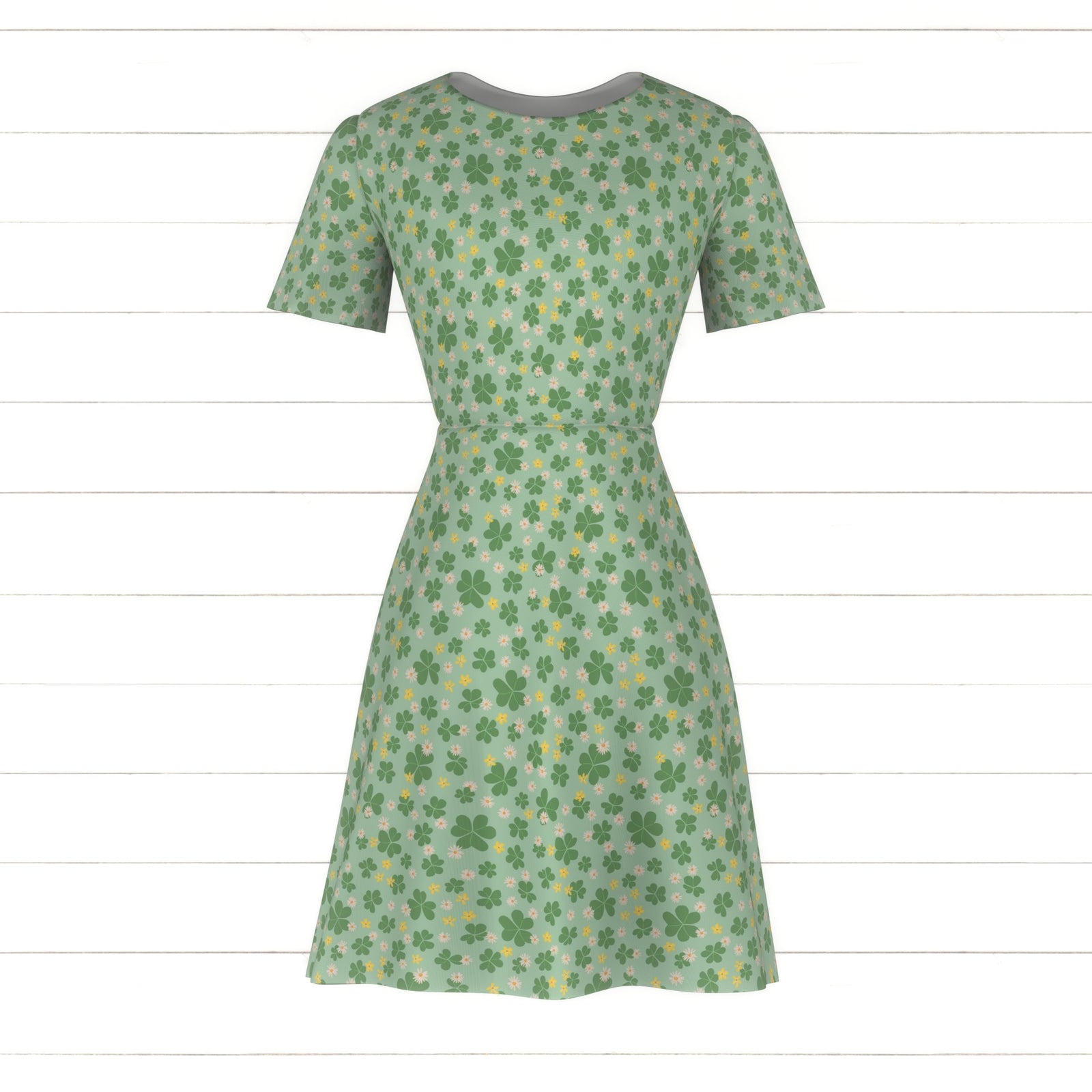 Spring Clover and Daisies - Small - March Collection